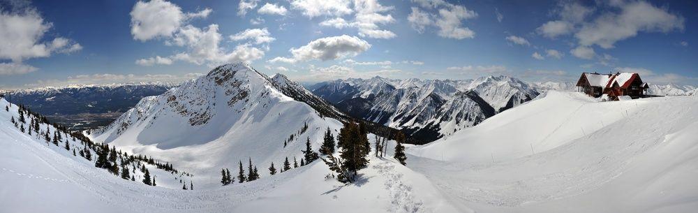 Glacier Mountaineer Lodge Golden Zewnętrze zdjęcie